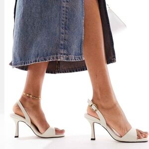 ASOS DESIGN Honesty Leather Mid Heel Sandals in Off-White - Size 7